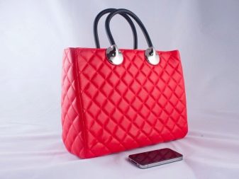 Сумки Chanel (Шанель) 2018 (79 фото): boy, сколько стоит оригинал, пляжная, белая Сумки Chanel (Шанель) 2018 (79 фото): boy, сколько стоит оригинал, пляжная, белая