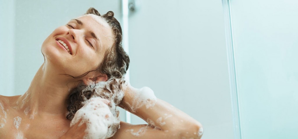 Shower belly messy curly
