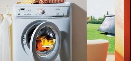 Чем отстирать солярку с одежды в домашних условиях? Как отмыть солярку в стиральной машине, как удалить пятно с вещи Чем отстирать солярку с одежды в домашних условиях? Как отмыть солярку в стиральной машине, как удалить пятно с вещи