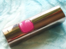 Губная помада L; Oreal (69 фото): жидкая матовая и лаковая, Rouge Caresse и Irresistible Expresso, палитра и отзывы () Губная помада L; Oreal (69 фото): жидкая матовая и лаковая, Rouge Caresse и Irresistible Expresso, палитра и отзывы