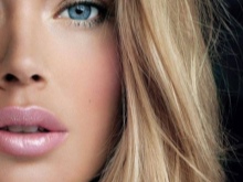 Губная помада L; Oreal (69 фото): жидкая матовая и лаковая, Rouge Caresse и Irresistible Expresso, палитра и отзывы () Губная помада L; Oreal (69 фото): жидкая матовая и лаковая, Rouge Caresse и Irresistible Expresso, палитра и отзывы