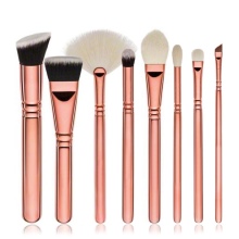 Кисть для румян (38 фото): как выбрать кисточку и какие лучше, Avon и Oriflame, отзывы () Кисть для румян (38 фото): как выбрать кисточку и какие лучше, Avon и Oriflame, отзывы
