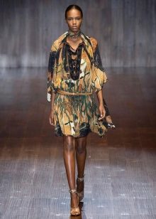 Босоножки Гуччи 2022 (33 фото): Gucci на платформе и Claudie () Босоножки Гуччи 2022 (33 фото): Gucci на платформе и Claudie