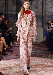 Босоножки Гуччи 2022 (33 фото): Gucci на платформе и Claudie () Босоножки Гуччи 2022 (33 фото): Gucci на платформе и Claudie