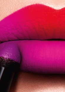Губная помада L; Oreal (69 фото): жидкая матовая и лаковая, Rouge Caresse и Irresistible Expresso, палитра и отзывы () Губная помада L; Oreal (69 фото): жидкая матовая и лаковая, Rouge Caresse и Irresistible Expresso, палитра и отзывы