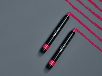 Губная помада Chanel (45 фото): Rouge Coco Shine и Rouge Allure Velvet, матовая и увлажняющая, оттенки и отзывы () Губная помада Chanel (45 фото): Rouge Coco Shine и Rouge Allure Velvet, матовая и увлажняющая, оттенки и отзывы