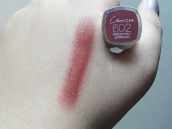 Губная помада L; Oreal (69 фото): жидкая матовая и лаковая, Rouge Caresse и Irresistible Expresso, палитра и отзывы () Губная помада L; Oreal (69 фото): жидкая матовая и лаковая, Rouge Caresse и Irresistible Expresso, палитра и отзывы