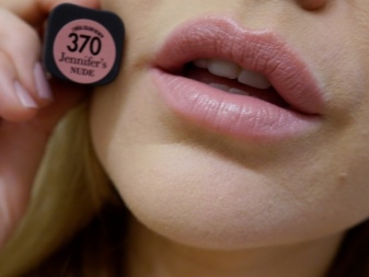 Губная помада L; Oreal (69 фото): жидкая матовая и лаковая, Rouge Caresse и Irresistible Expresso, палитра и отзывы () Губная помада L; Oreal (69 фото): жидкая матовая и лаковая, Rouge Caresse и Irresistible Expresso, палитра и отзывы