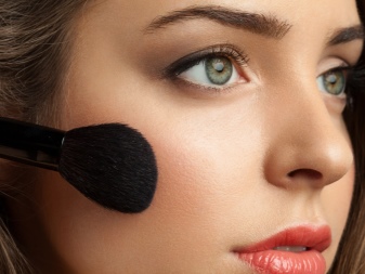 Кисть для румян (38 фото): как выбрать кисточку и какие лучше, Avon и Oriflame, отзывы () Кисть для румян (38 фото): как выбрать кисточку и какие лучше, Avon и Oriflame, отзывы