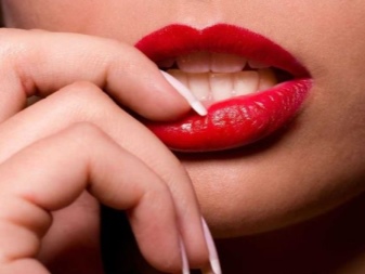 Блеск для губ Bourjois; Effet 3D, палитра,; Sweet Kiss-Gloss, отзывы () Блеск для губ Bourjois; Effet 3D, палитра,; Sweet Kiss-Gloss, отзывы