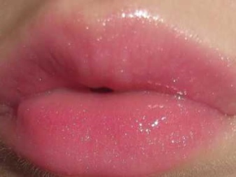 Блеск для губ Bourjois; Effet 3D, палитра,; Sweet Kiss-Gloss, отзывы () Блеск для губ Bourjois; Effet 3D, палитра,; Sweet Kiss-Gloss, отзывы