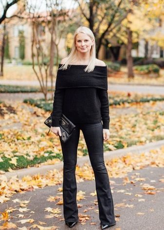 Модные образы с черными джинсами фото