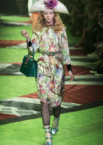 Босоножки Гуччи 2022 (33 фото): Gucci на платформе и Claudie () Босоножки Гуччи 2022 (33 фото): Gucci на платформе и Claudie