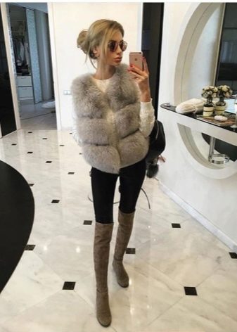 Красивые сапоги без каблука модные