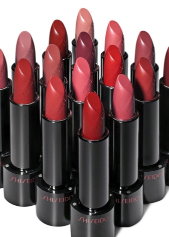 Губная помада Shiseido: Perfect Rouge и Lacquer Rouge, блеск и лаковая, палитра оттенков и отзывы () Губная помада Shiseido: Perfect Rouge и Lacquer Rouge, блеск и лаковая, палитра оттенков и отзывы