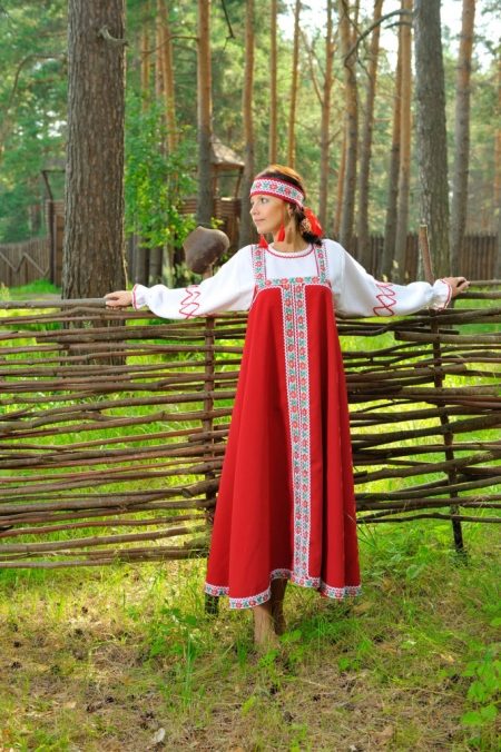 Модный сарафан в народном стиле