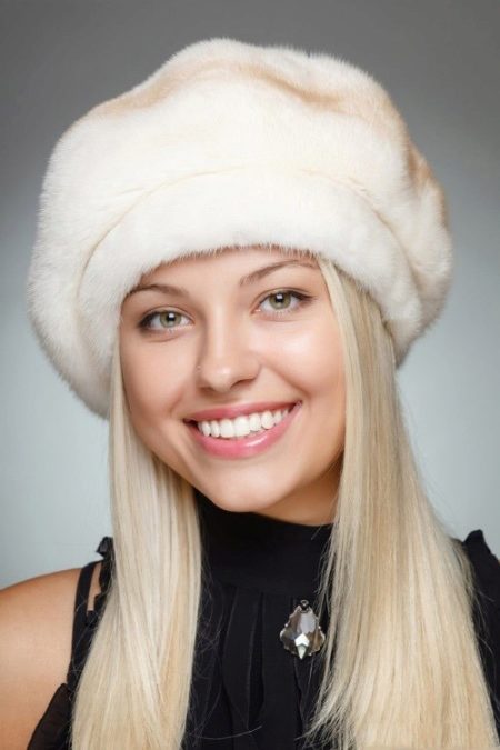 Модные шапки в спортивном стиле