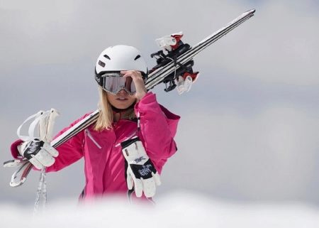 Модные женские костюмы для сноуборда