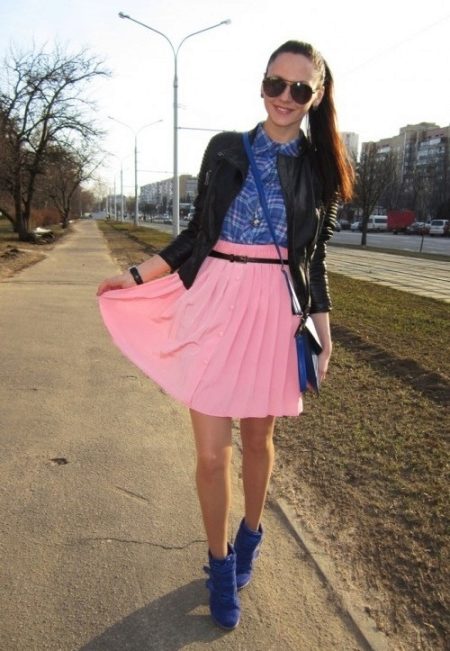 Модные зимние женские сникерсы