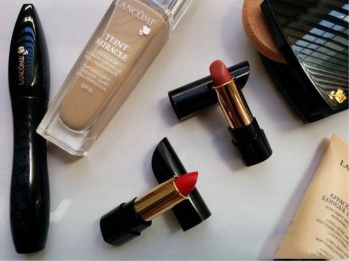 Губная помада Lancome: L; Absolu Rouge и In Love, новая увлажняющая, палитра и отзывы () Губная помада Lancome: L; Absolu Rouge и In Love, новая увлажняющая, палитра и отзывы