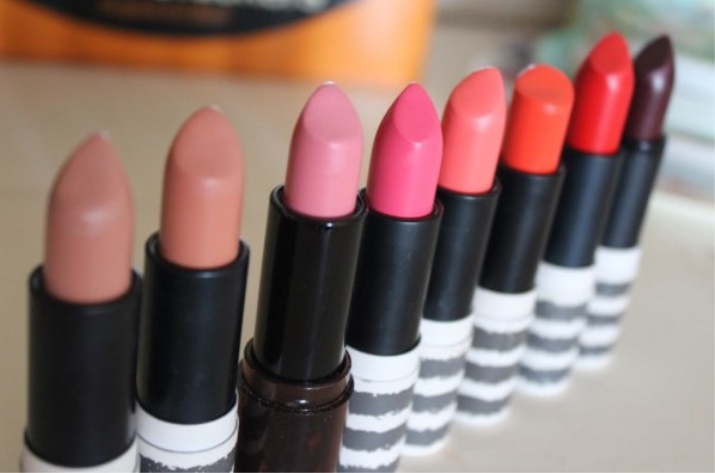 Губная помада Sleek MakeUp: Matte Me Birthday Suit и Ruffle Trim, жидкая матовая Lace Detail, отзывы () Губная помада Sleek MakeUp: Matte Me Birthday Suit и Ruffle Trim, жидкая матовая Lace Detail, отзывы